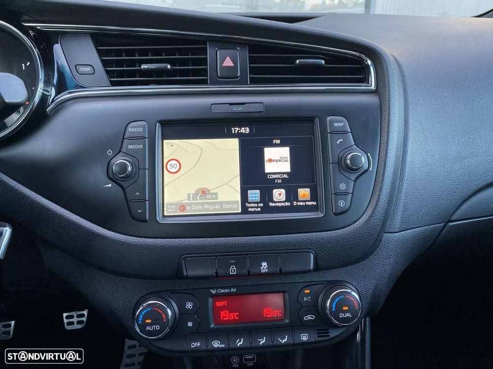 Kia Ceed 1.6 CRDi GT Line - 16