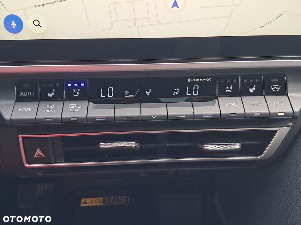 Toyota Camry - 23
