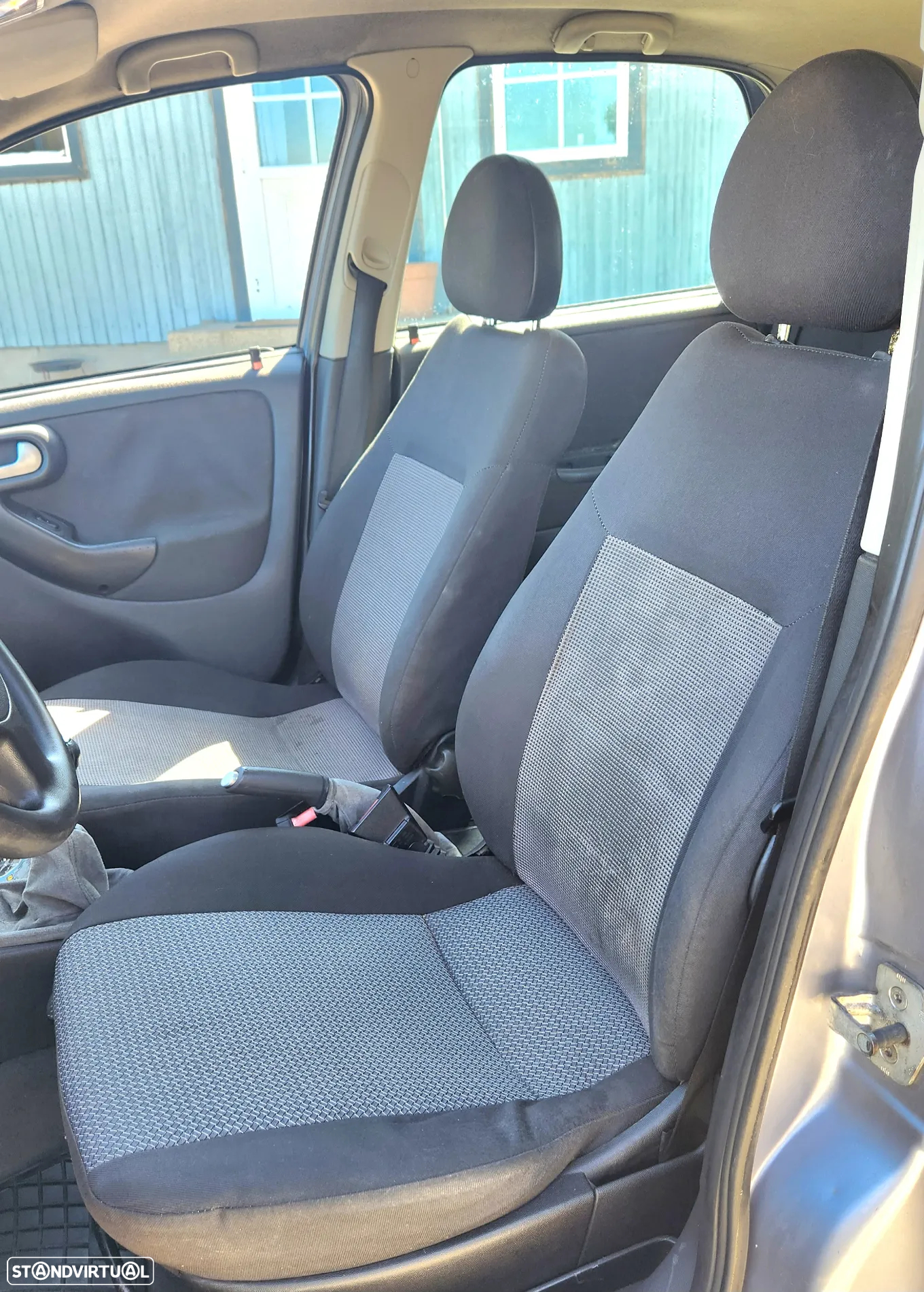 Opel Corsa 1.3 CDTi Enjoy R - 10