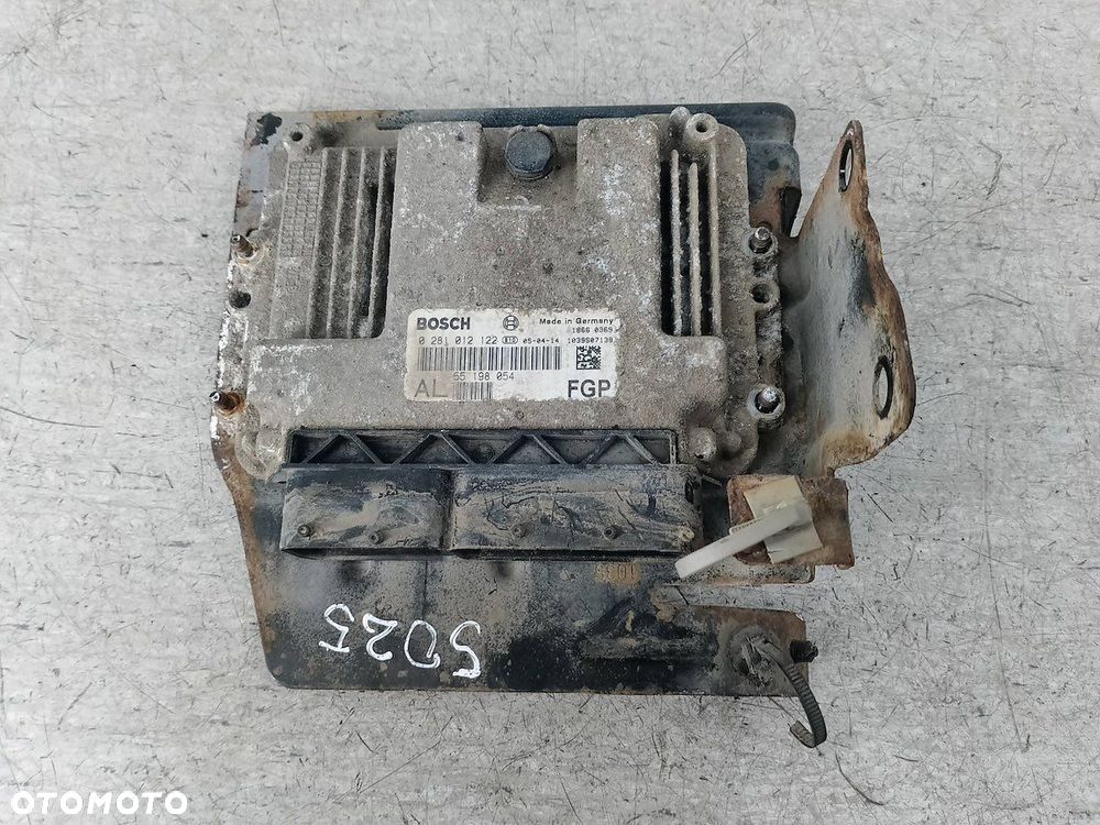 KOMPUTER, STEROWNIK OPEL ASTRA H 0281012122  55198054 1.9 CDTI - 1