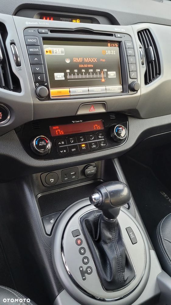 Kia Sportage 2.0 CRDI XL AWD - 13