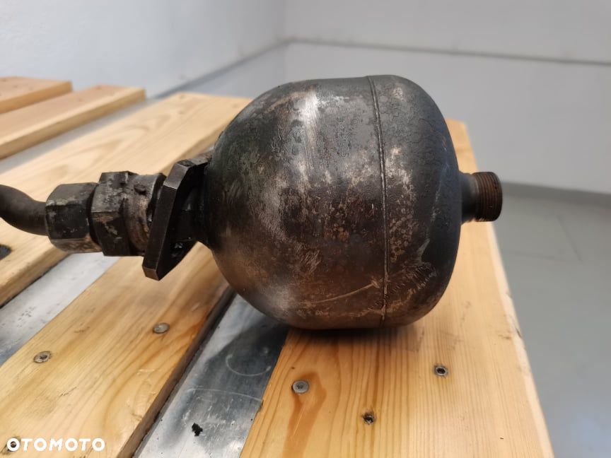 Blok hydrauliczny osi Massey Ferguson 8690 Husco 7702660005 - 8