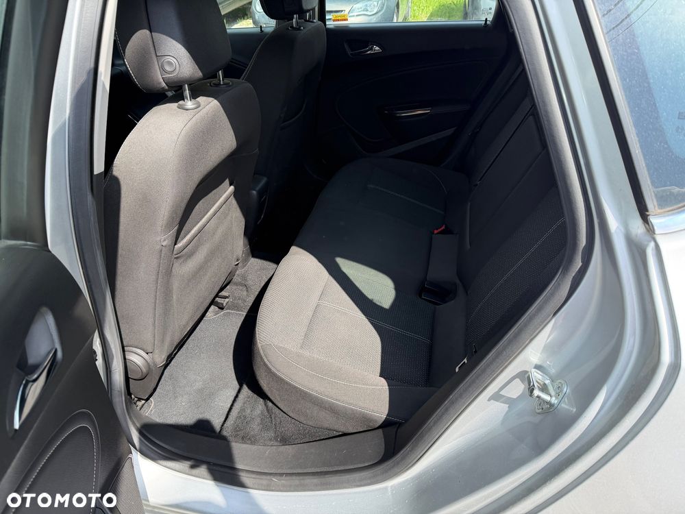 Opel Astra 1.6 Design Edition - 23