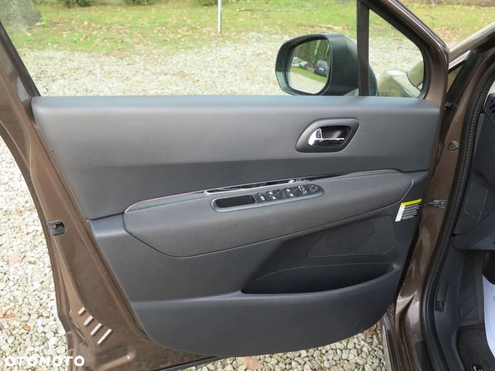 Peugeot 3008 HDi FAP 115 Style - 13