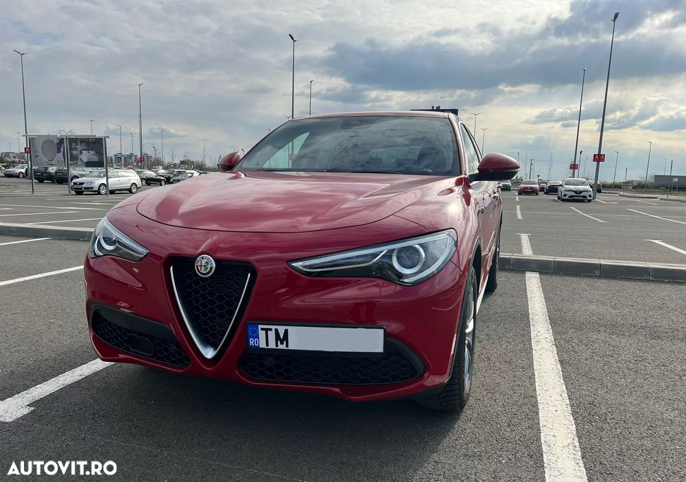 Alfa Romeo Stelvio - 1