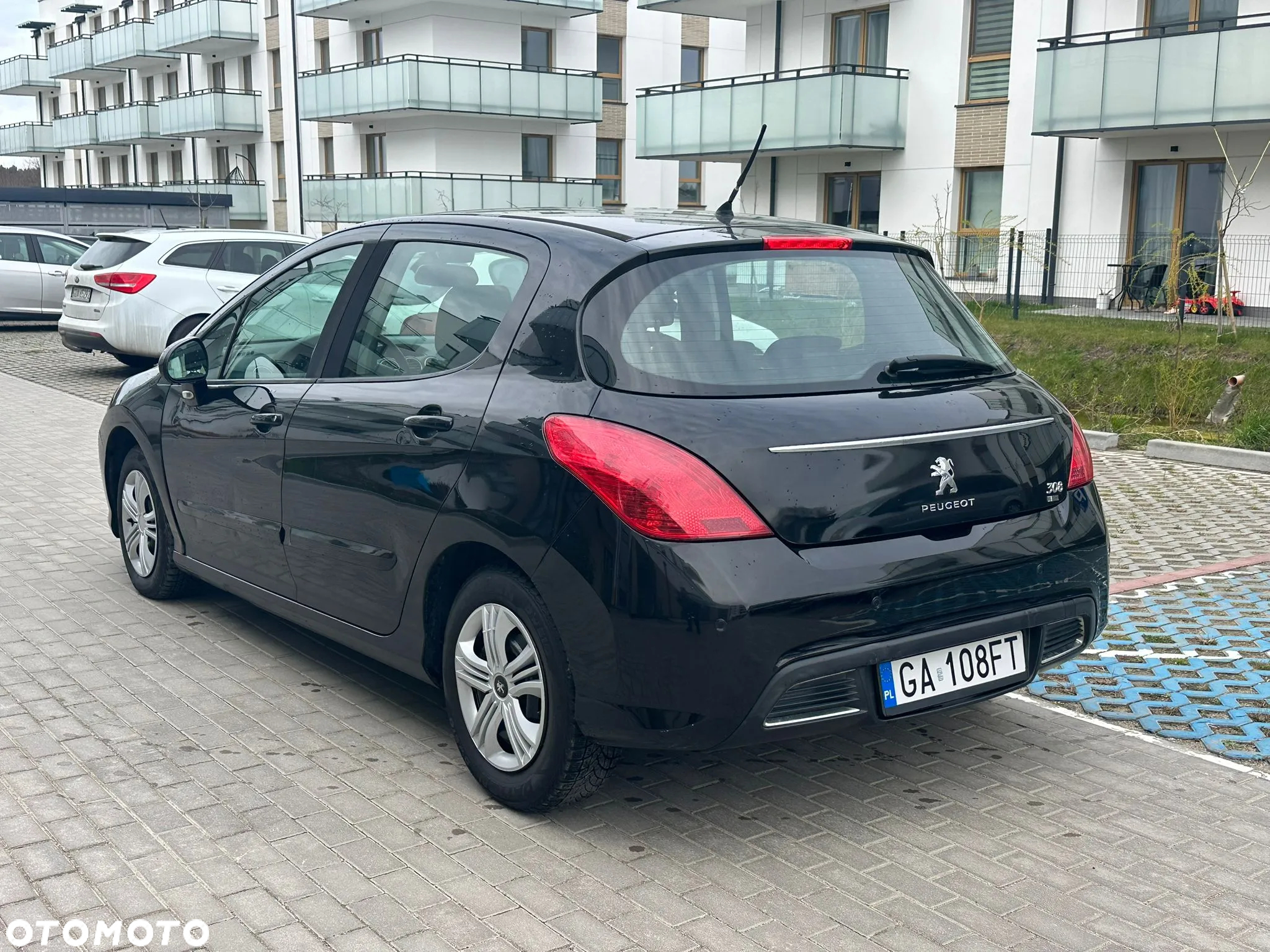 Peugeot 308 1.6 HDi Premium - 4