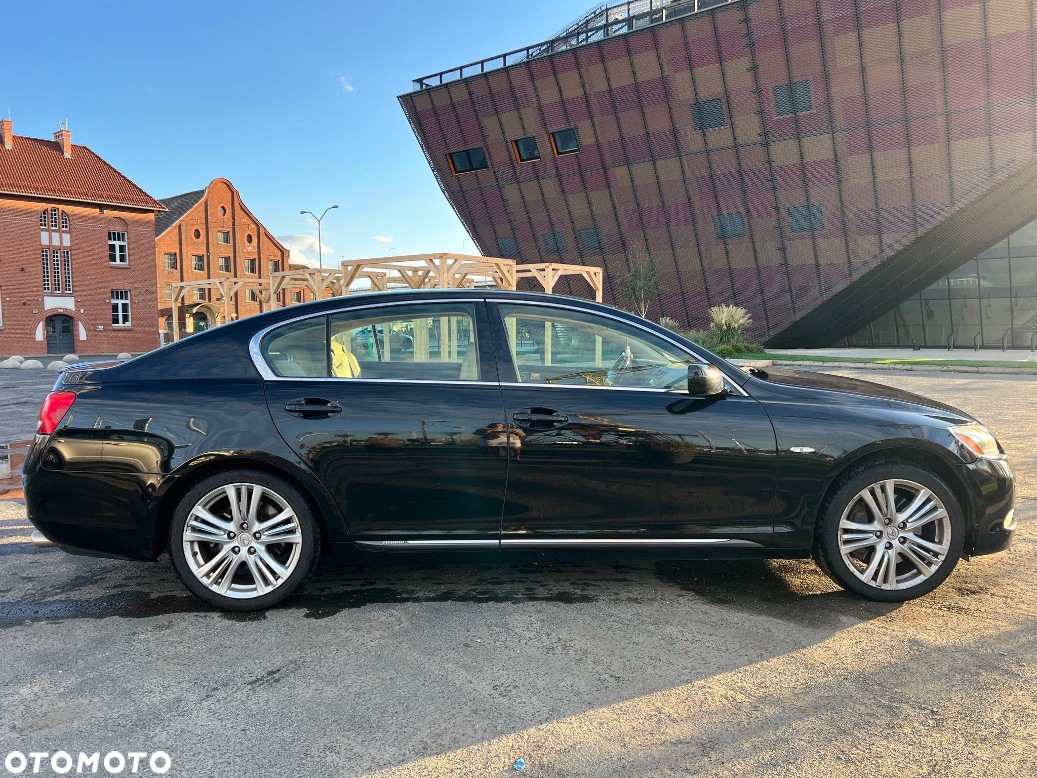 Lexus GS - 10