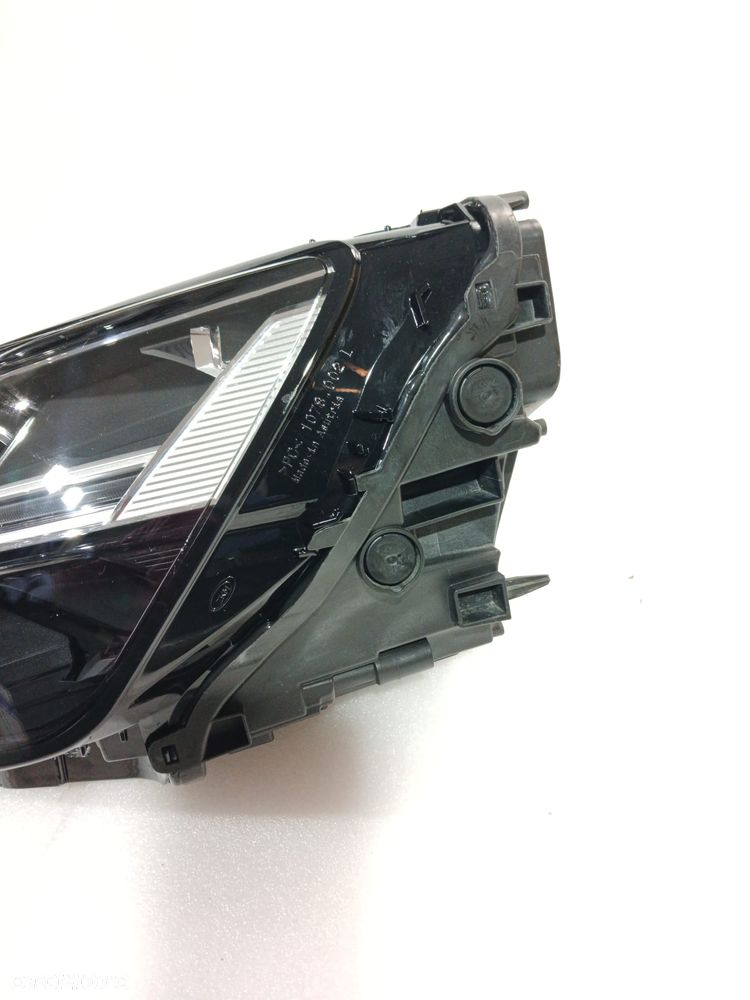 Audi Q8 lampy przednie FULL LED komplet lewy prawy oryginał - 3