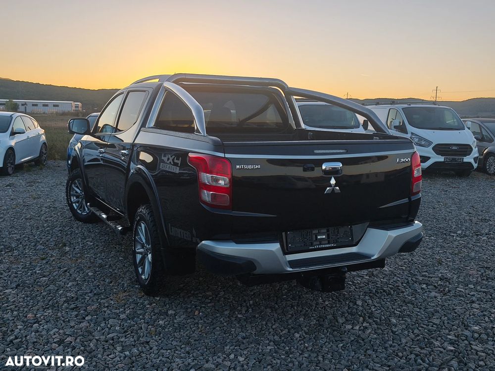 Mitsubishi L200 - 13