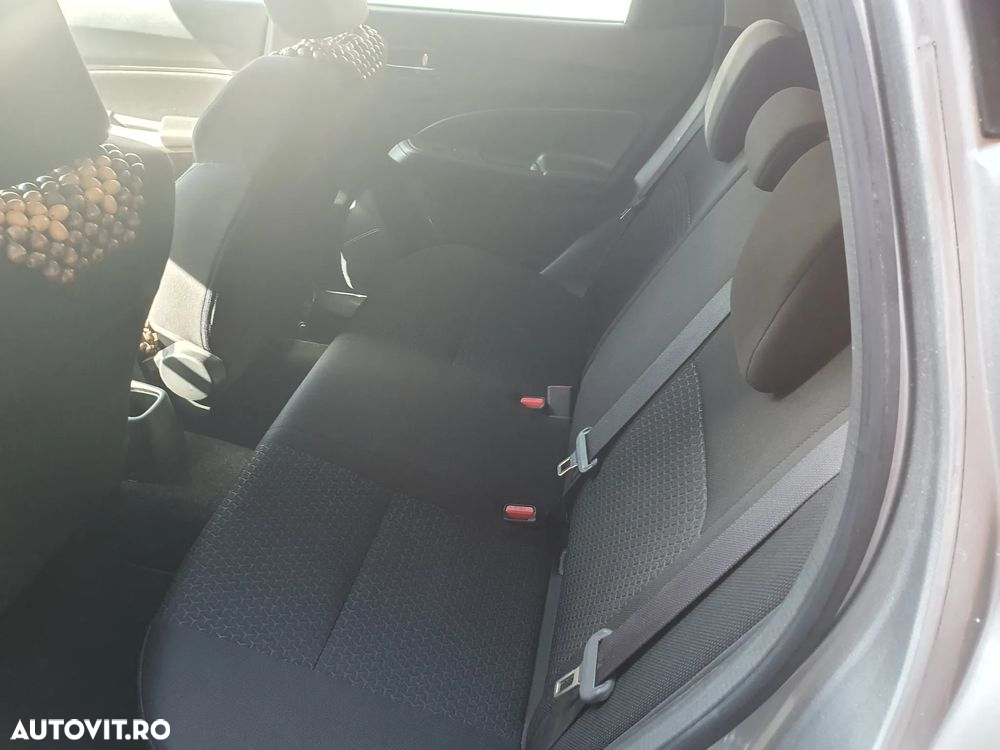 Suzuki Swift - 6