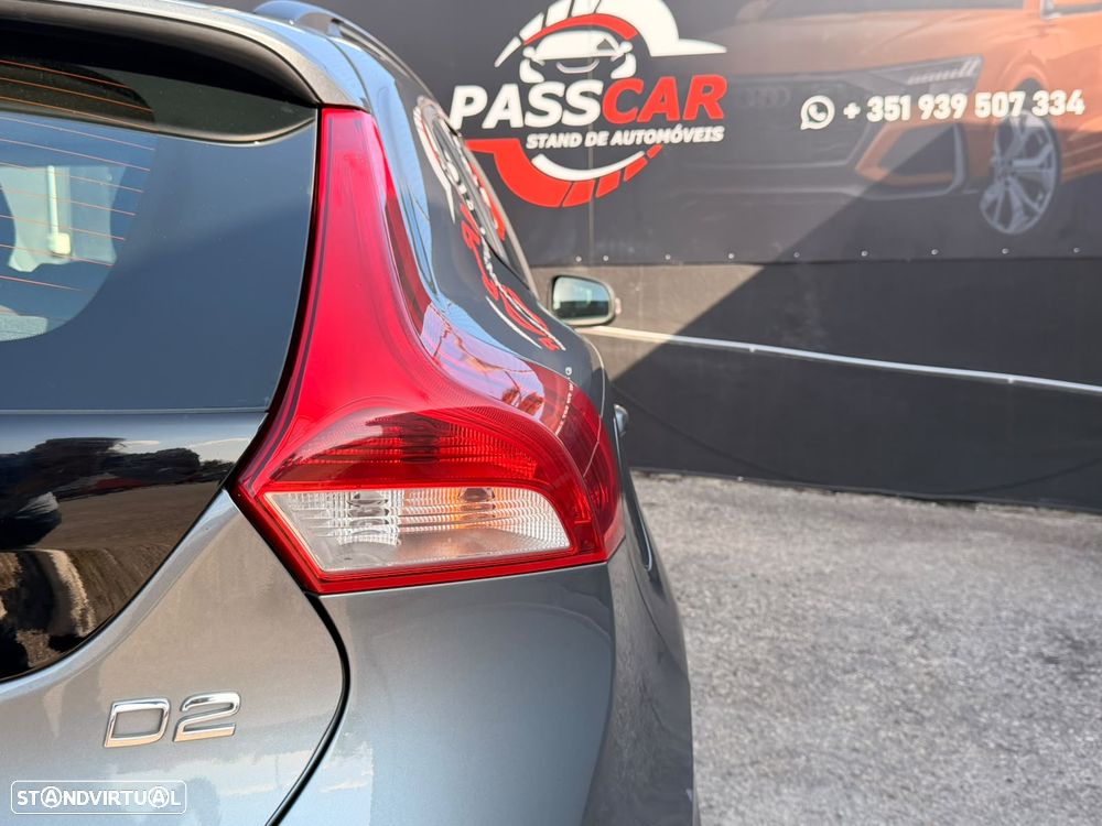 Volvo V40 2.0 D2 Momentum - 12