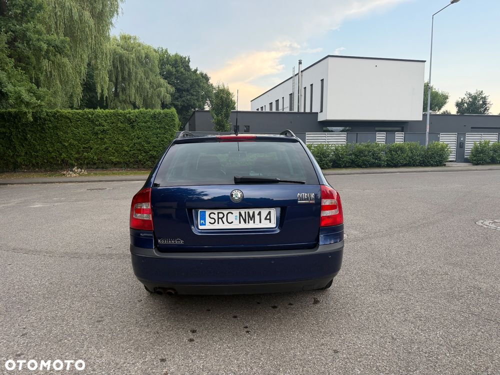 Skoda Octavia 1.8 T FSI Elegance - 8