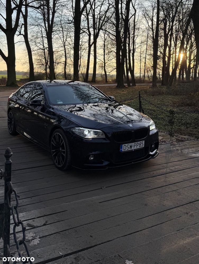 BMW Seria 5 525d xDrive - 1