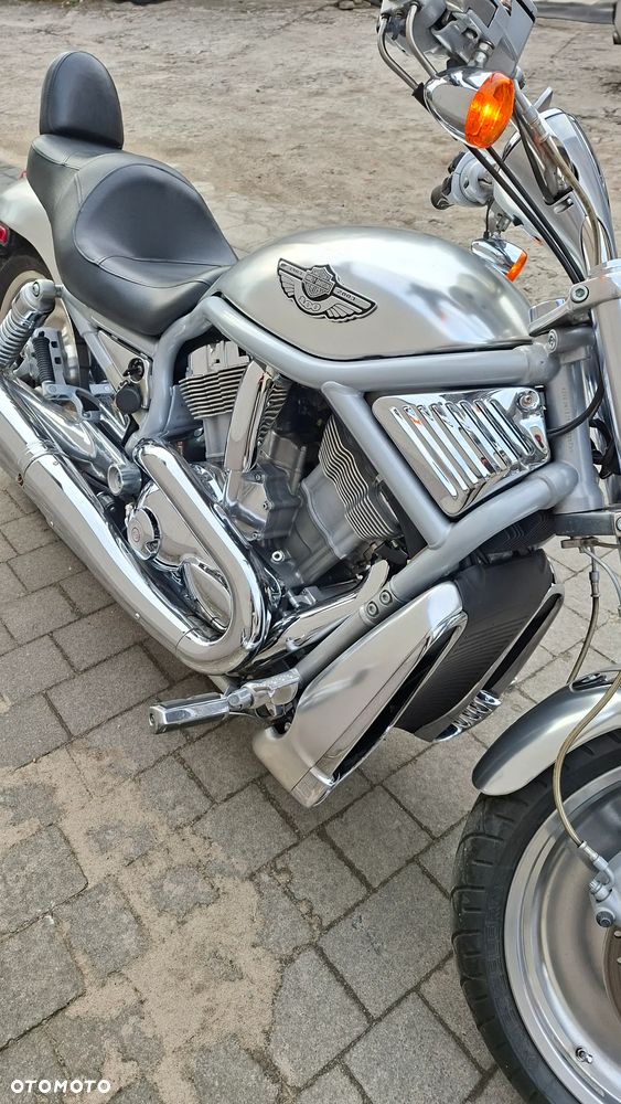 Harley-Davidson V-Rod Street Rod - 4