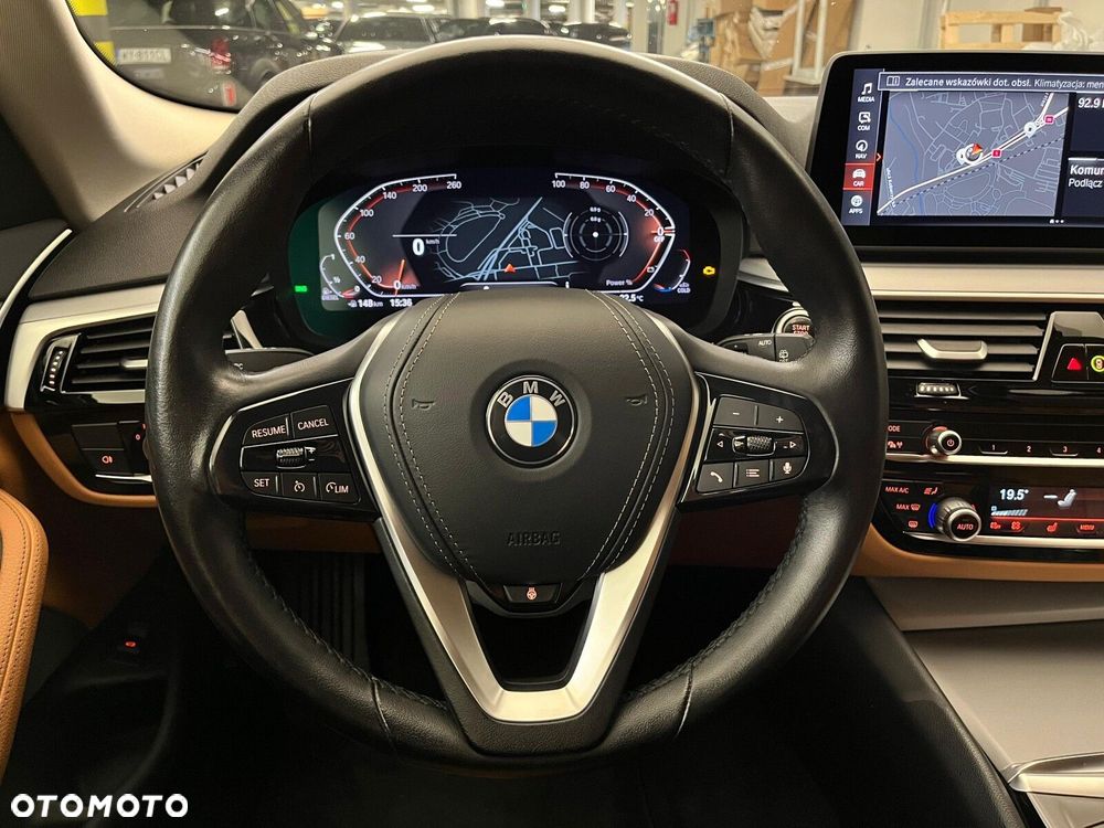 BMW Seria 5 520d xDrive mHEV sport - 22