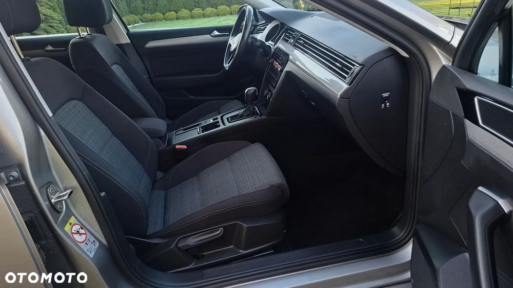 Volkswagen Passat 2.0 TDI EVO Business DSG - 15