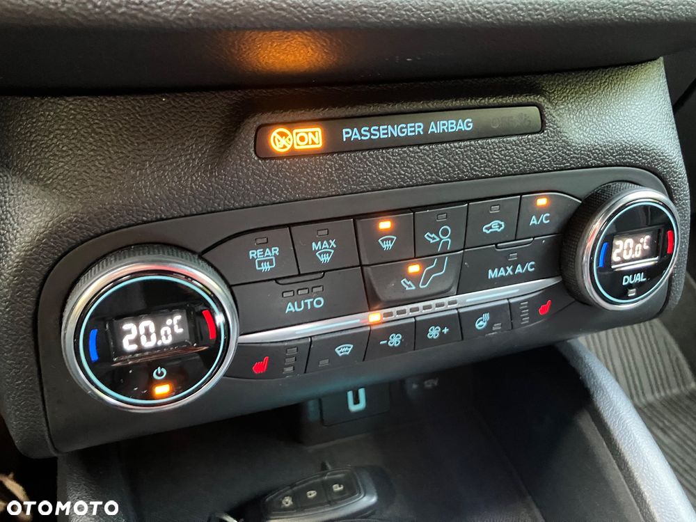 Ford Focus 1.0 EcoBoost Start-Stopp-System ST-LINE - 17