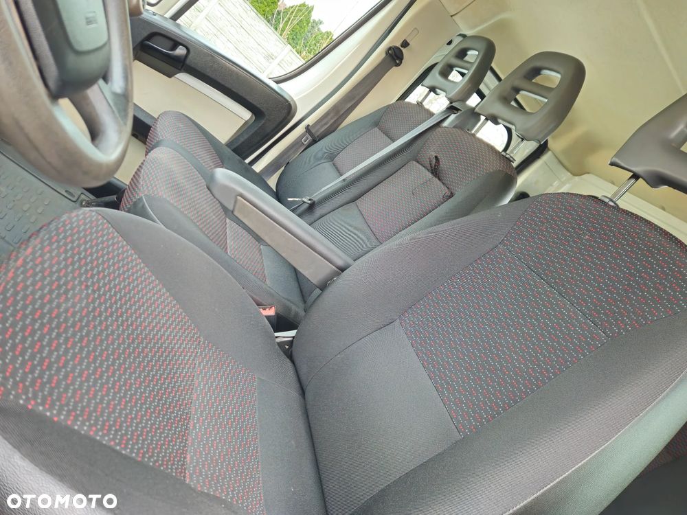 Citroën JUMPER DOKA MAXI 7 osób - 35