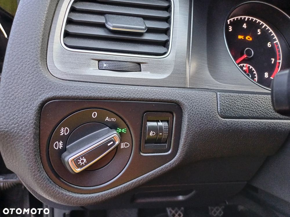 Volkswagen Golf - 18