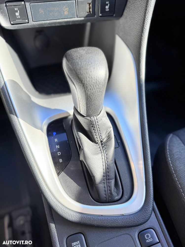 Toyota Yaris 1.5 VVT-i HSD Exclusive Style - 23