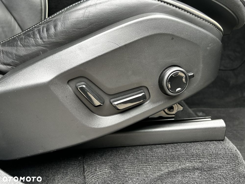 Volvo XC 90 - 20