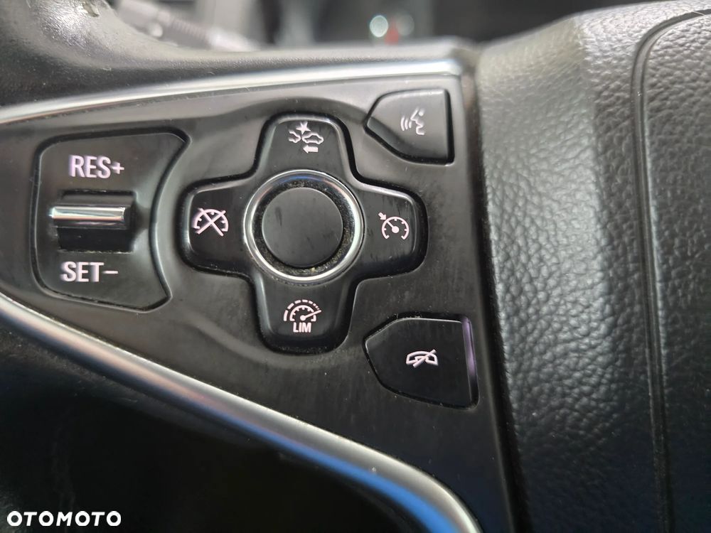 Opel Insignia 2.0 CDTI automatik Business Innovation - 27