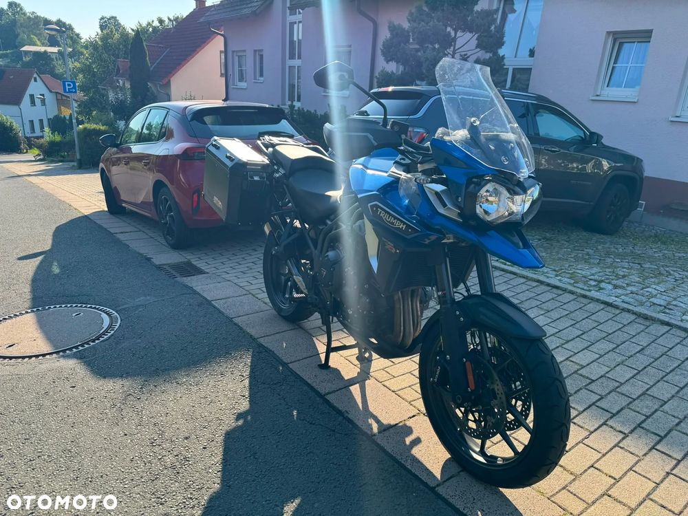 Triumph Tiger - 2
