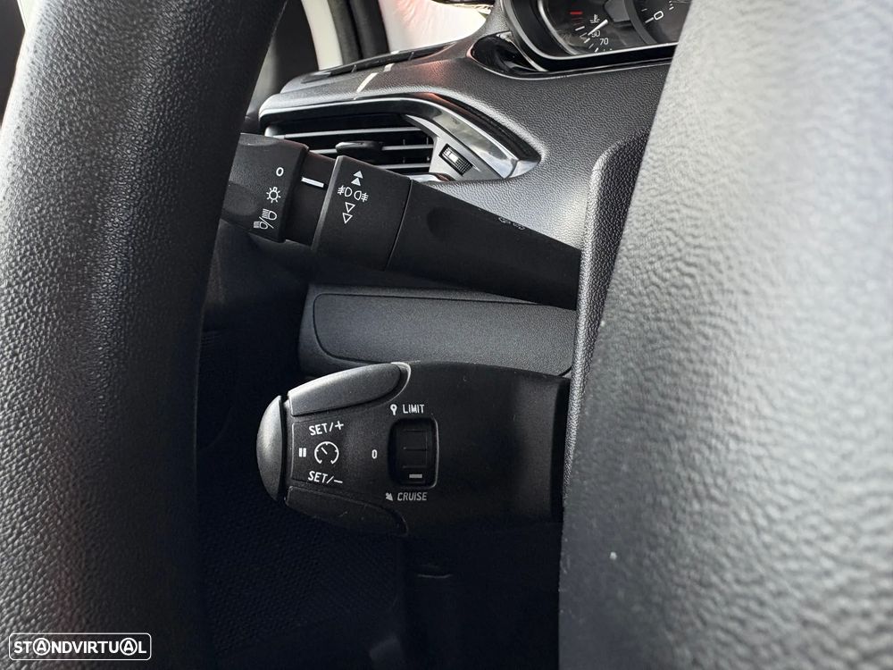 Peugeot 208 1.6 BlueHDi Active - 19