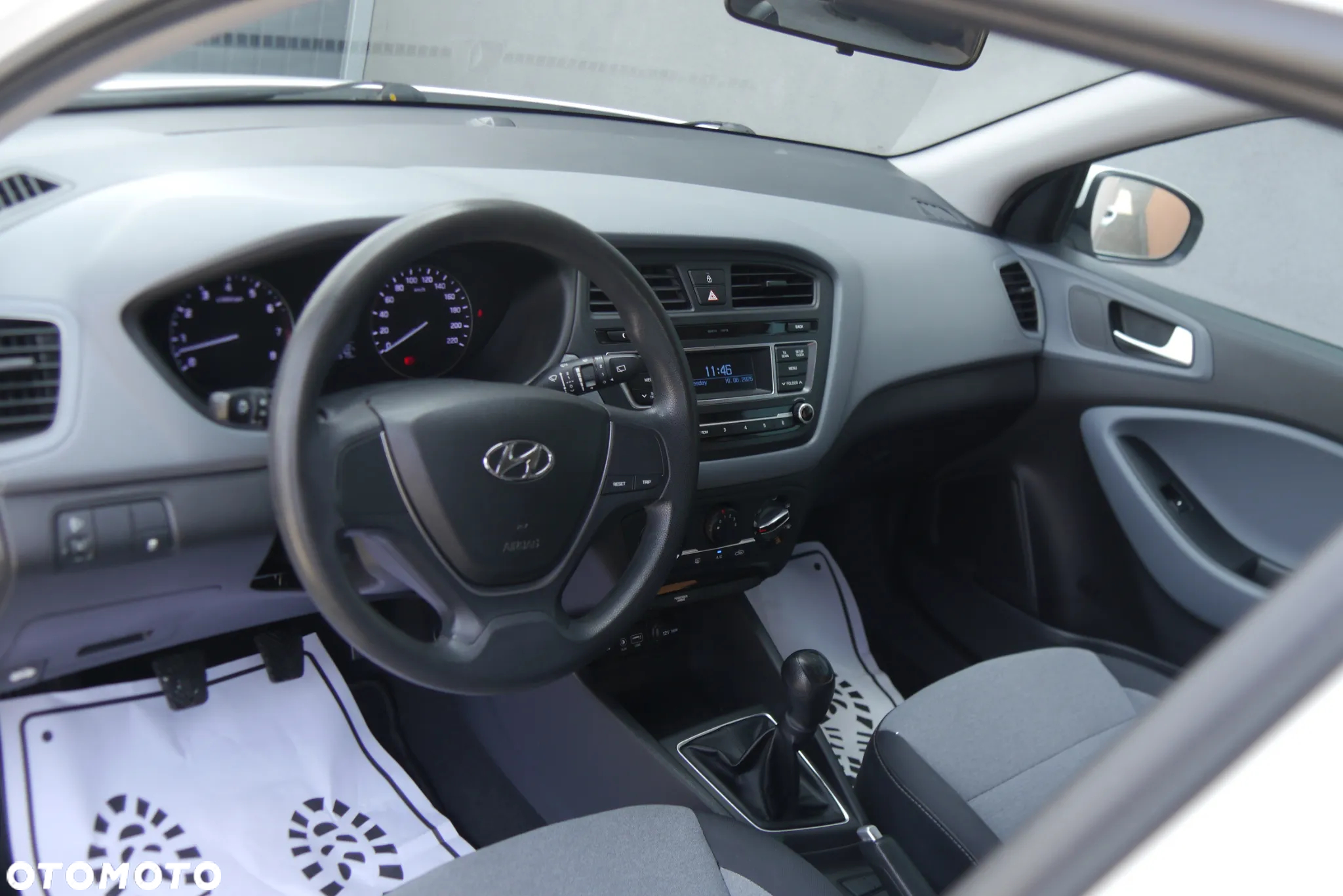 Hyundai i20 - 13
