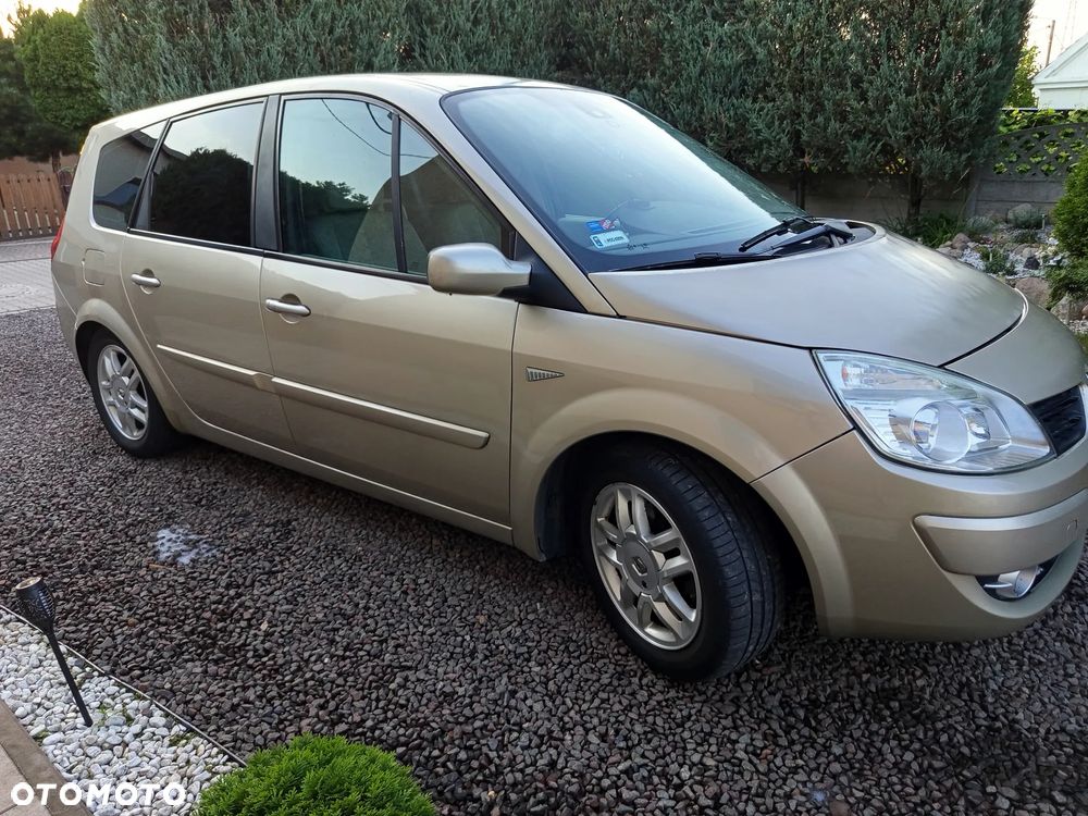 Renault Grand Scenic - 2