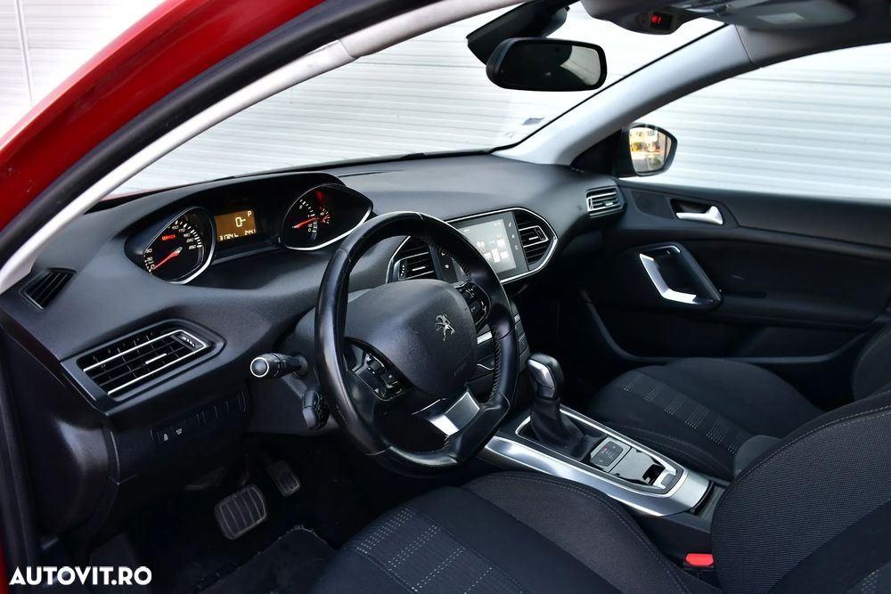 Peugeot 308 BlueHDi 130 EAT8 Stop & Start Allure - 11