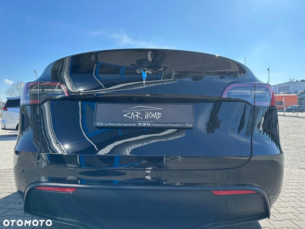 Tesla Model Y RWD - 4