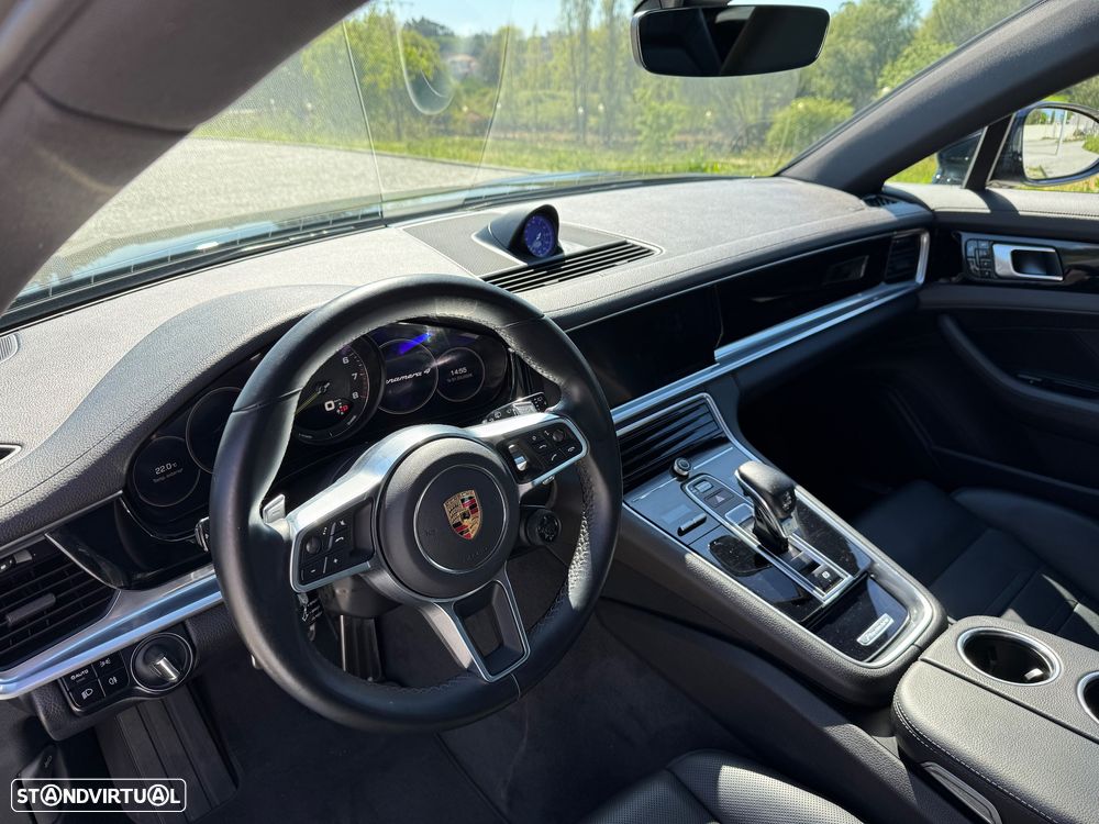 Porsche Panamera Sport Turismo 4 E-Hybrid - 11