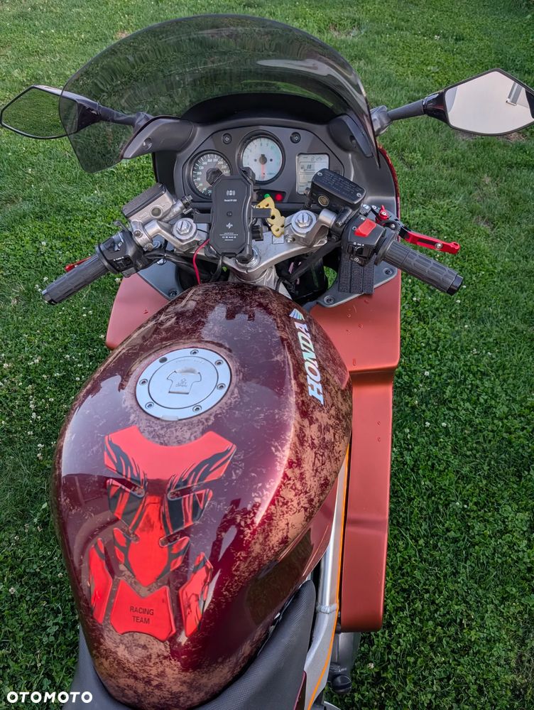 Honda VFR - 5