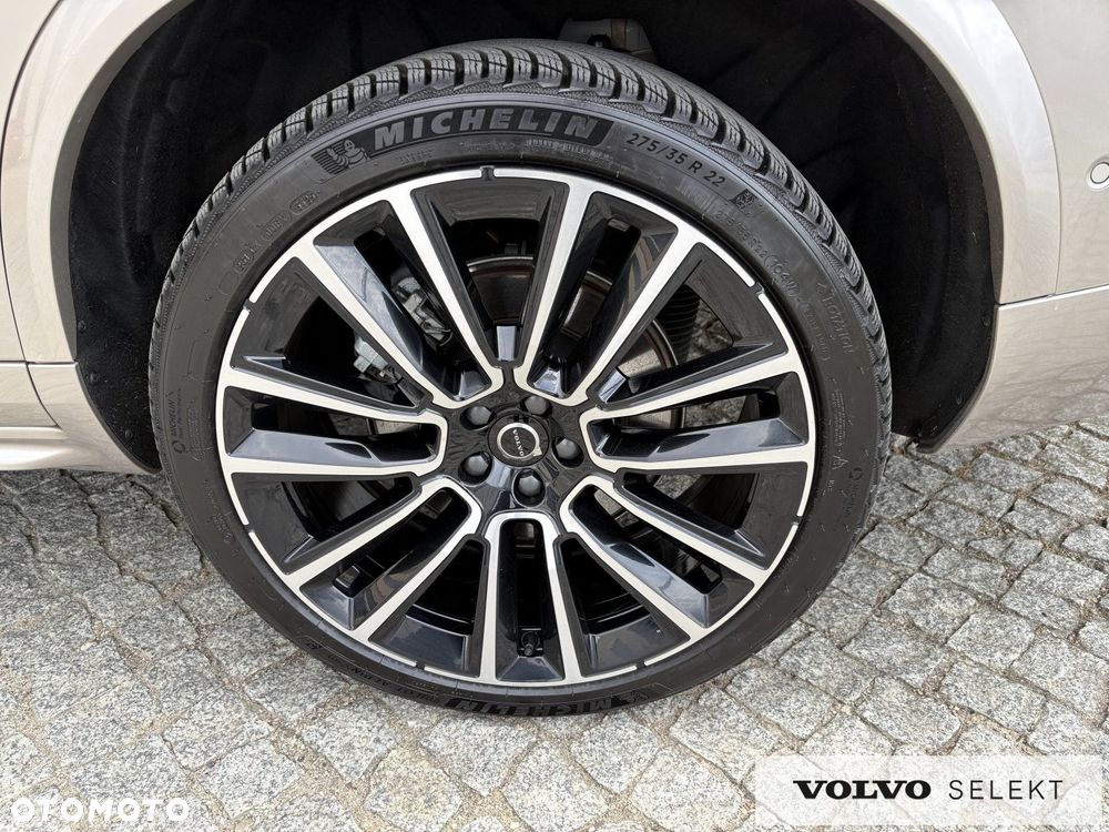 Volvo XC 90 - 9
