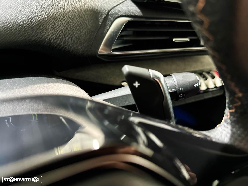 Peugeot 3008 1.6 Hybrid GT Pack e-EAT8 - 50