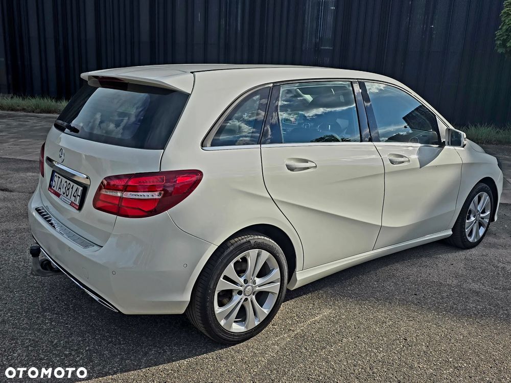 Mercedes-Benz Klasa B 200 UrbanStyle Edition - 18
