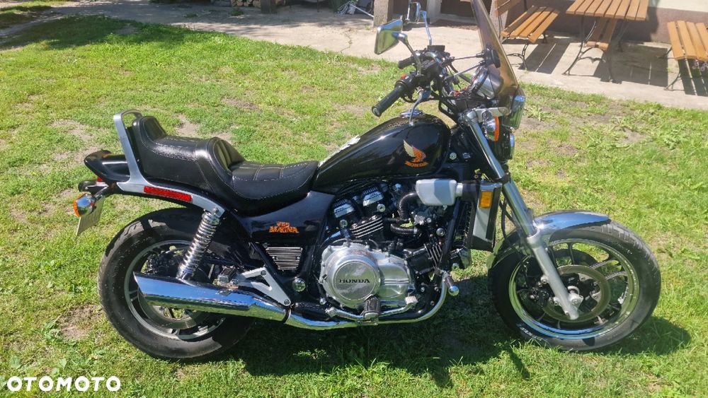 Honda VF - 2
