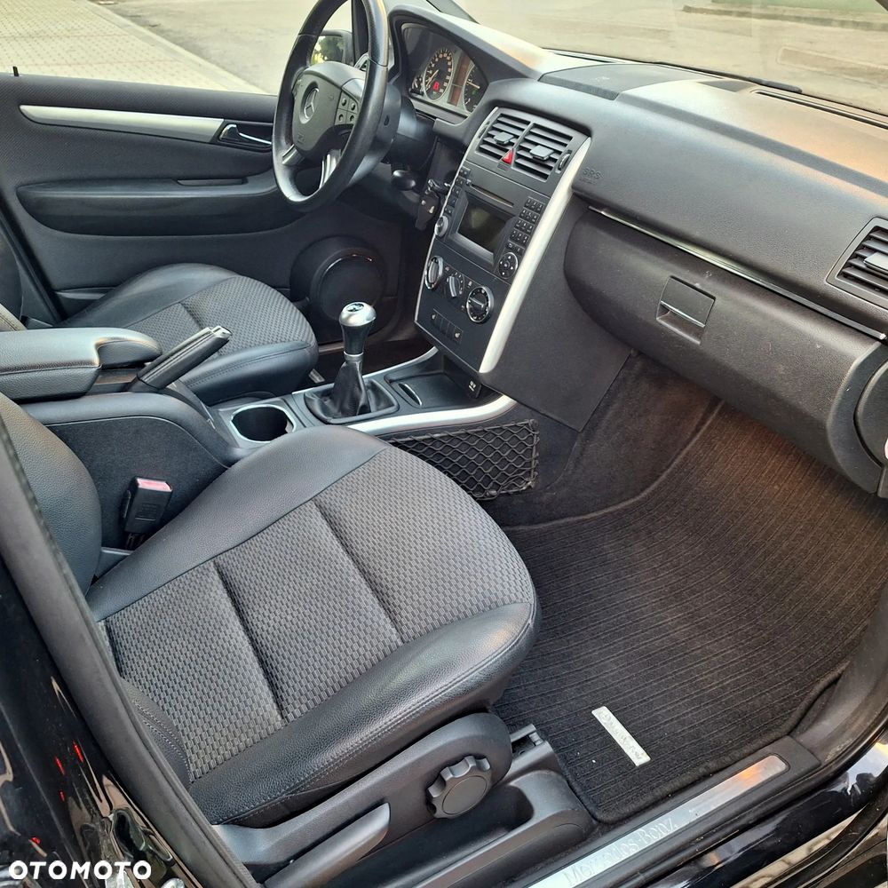 Mercedes-Benz Klasa B 200 CDI - 8