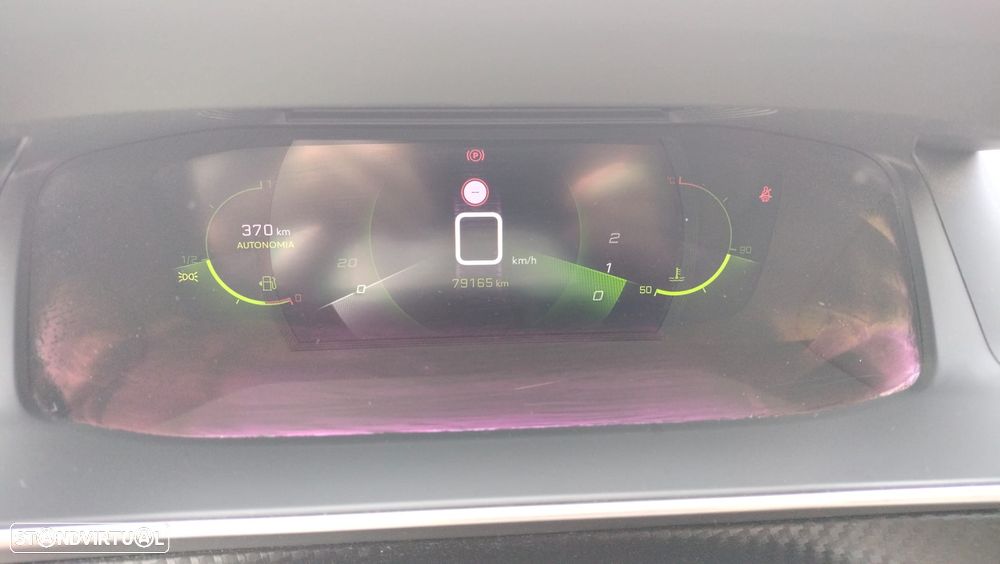 Peugeot 2008 1.5 BlueHDi Allure Pack - 9