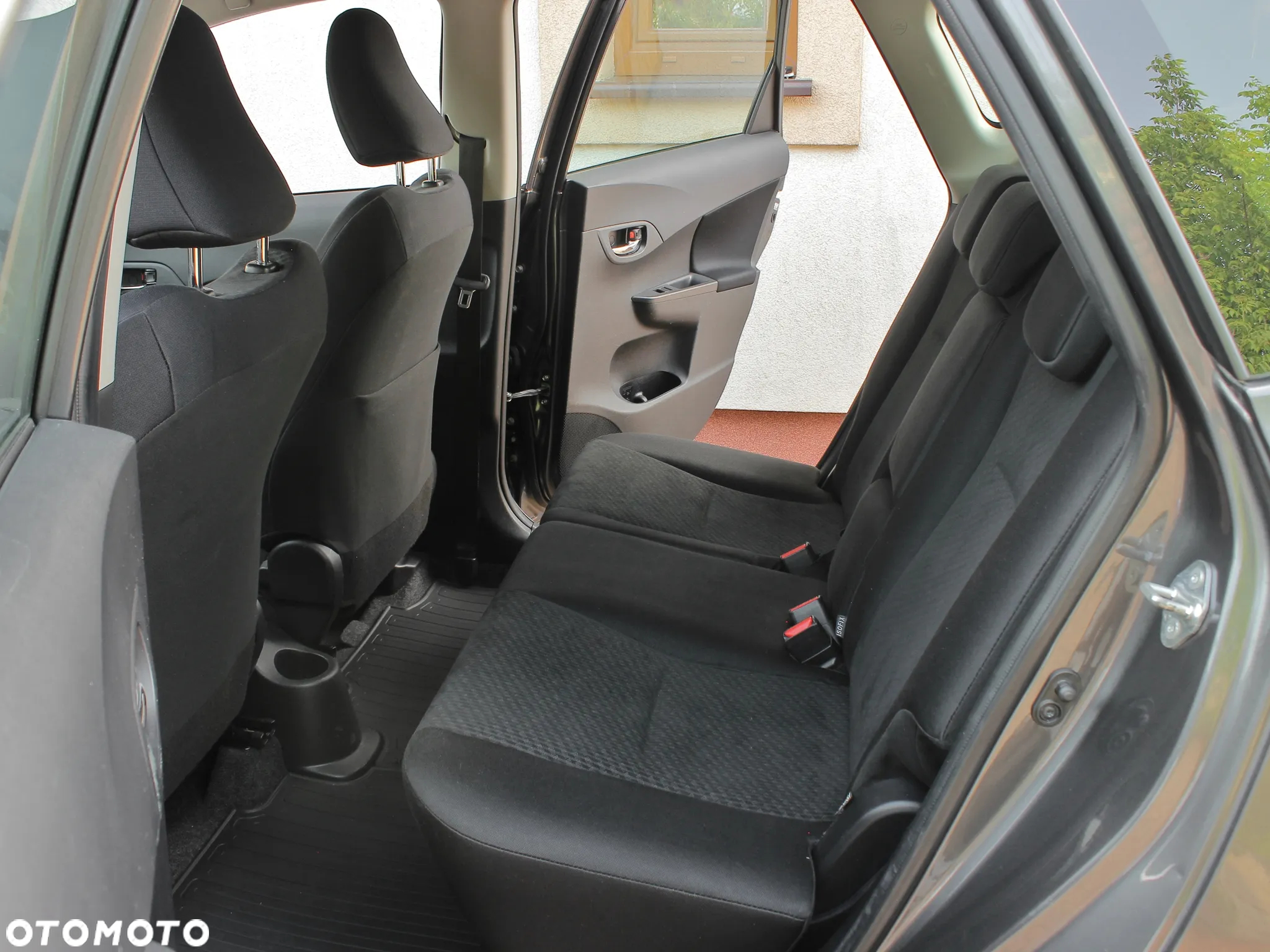 Toyota Verso S 1.33 VVT-i Multidrive Club - 8