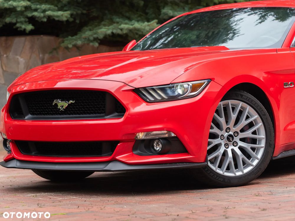 Ford Mustang 5.0 V8 GT - 2