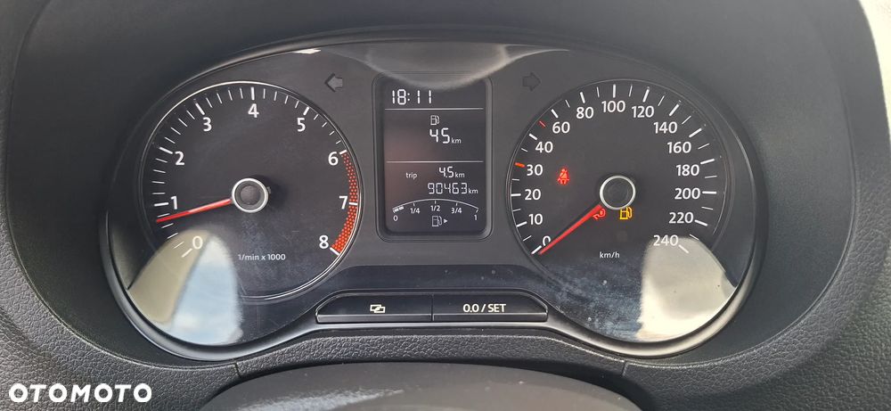 Volkswagen Polo 1.2 TSI MATCH - 32