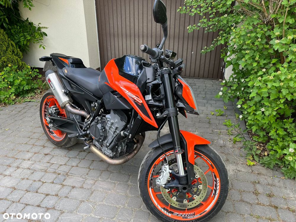 KTM Duke 790