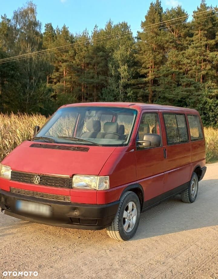 Volkswagen Transporter - 1