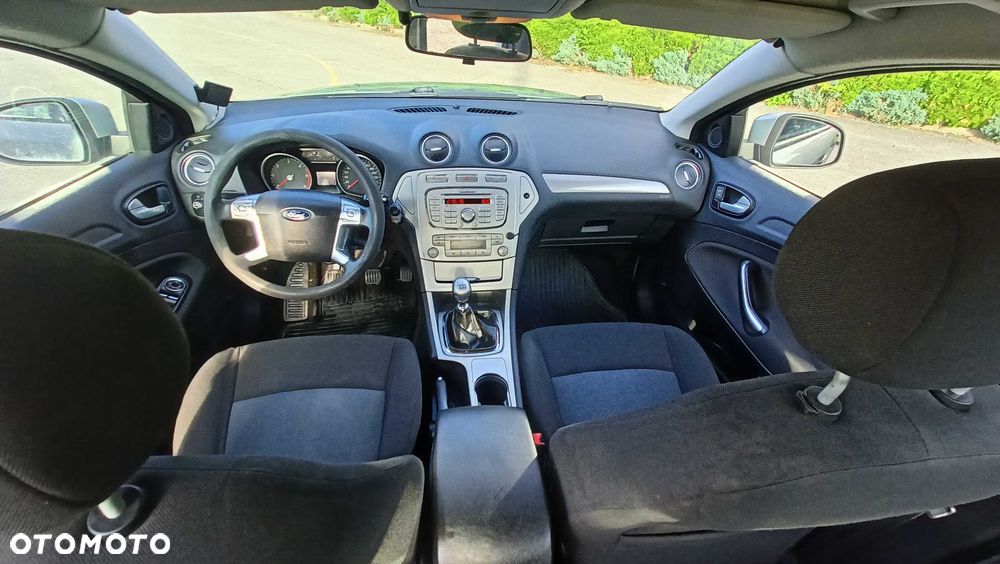 Ford Mondeo - 4