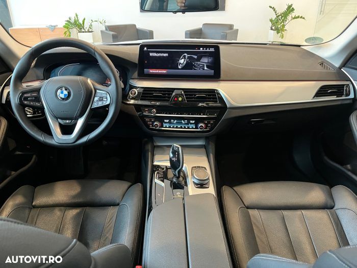 BMW Seria 5 520d AT MHEV - 11