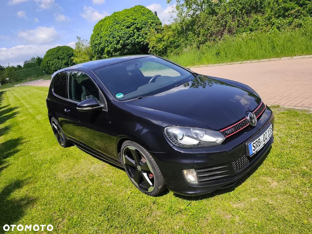 Volkswagen Golf - 10