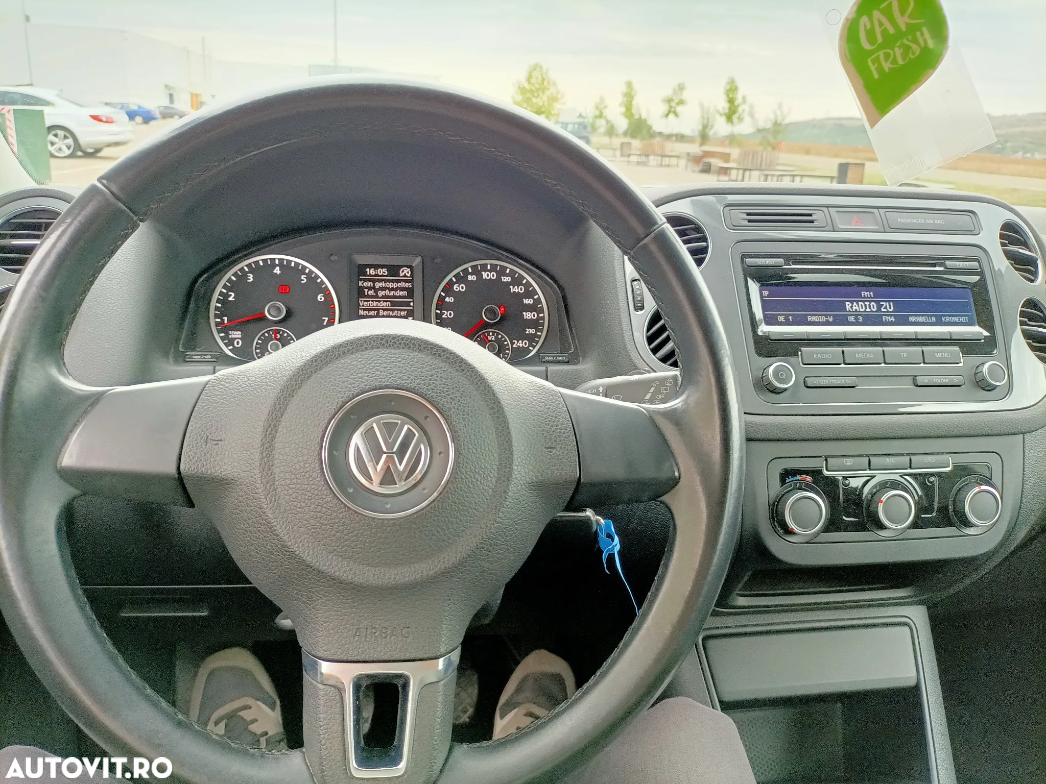 Volkswagen Tiguan 1.4 TSI BlueMotion Technology Trend & Fun - 9