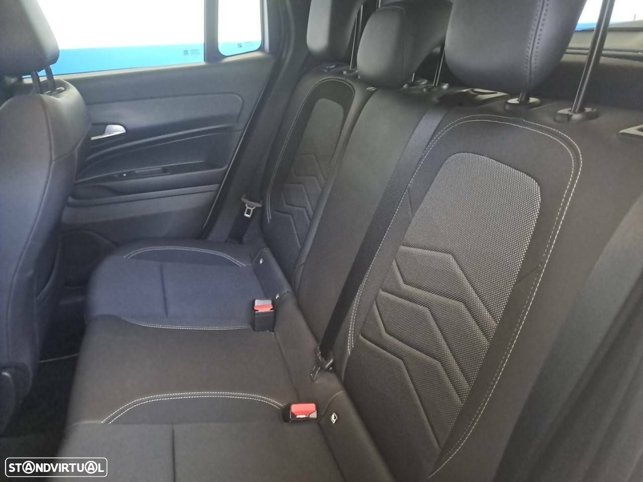 Jeep Avenger 1.2 GSE T3 Altitude - 10
